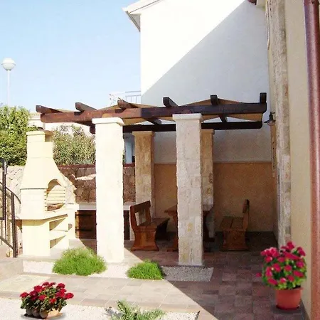 Bella Comfortable * Krk Town