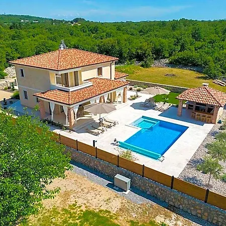 Bella Comfortable * Krk Town