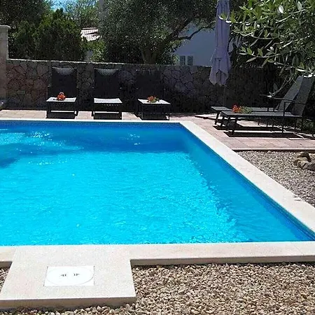 Bella Comfortable * Krk Town