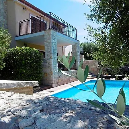Bella Comfortable Villa Krk Town