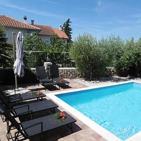 Bella Comfortable Krk Town