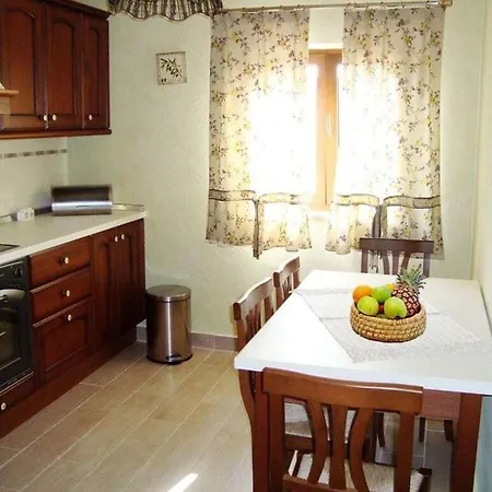 Bella Comfortable Villa Krk Town
