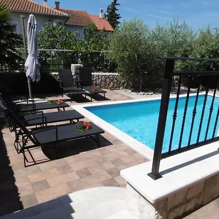 Bella Comfortable Villa Krk Town